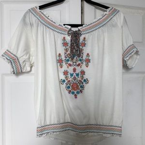 American Rag Embroidered Peasant Top Size M